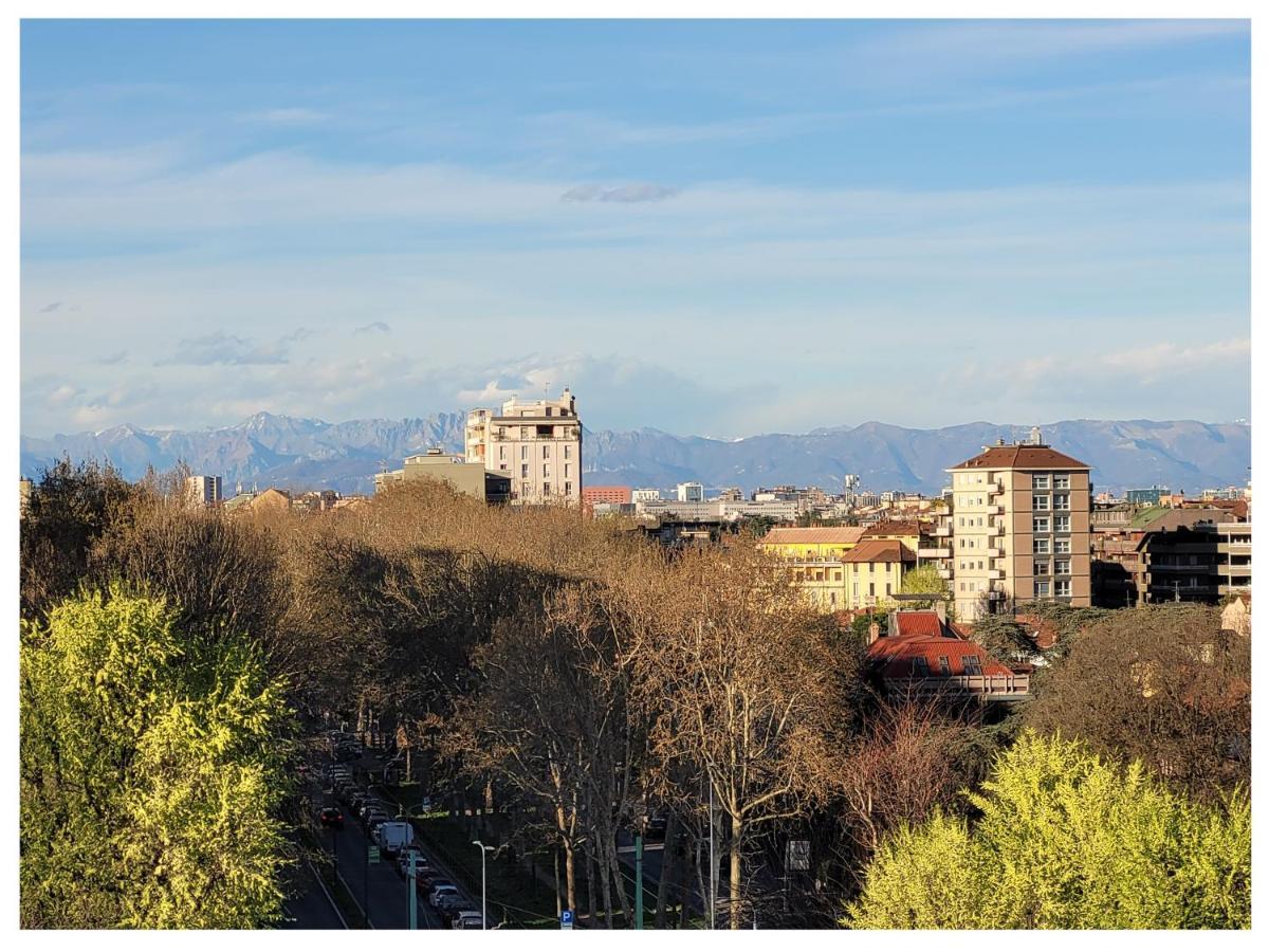 Modern Apartment, 100 Meters From Metro Isola- "La Milanese" Exterior foto